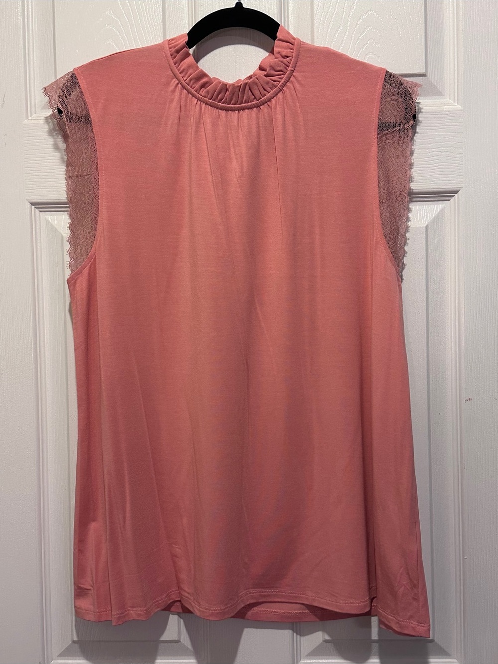NWT Matilda Jane Good Hart Wyatt Sleeveless Lace Top Size Large Pink